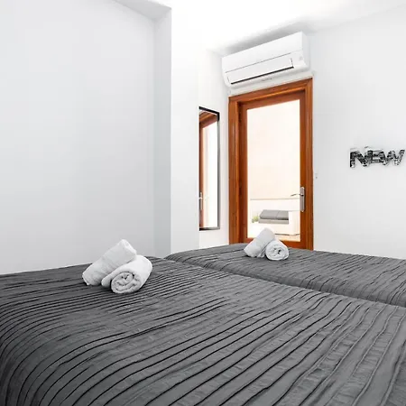 Yourhouse Blau Blue Sea View 1 2